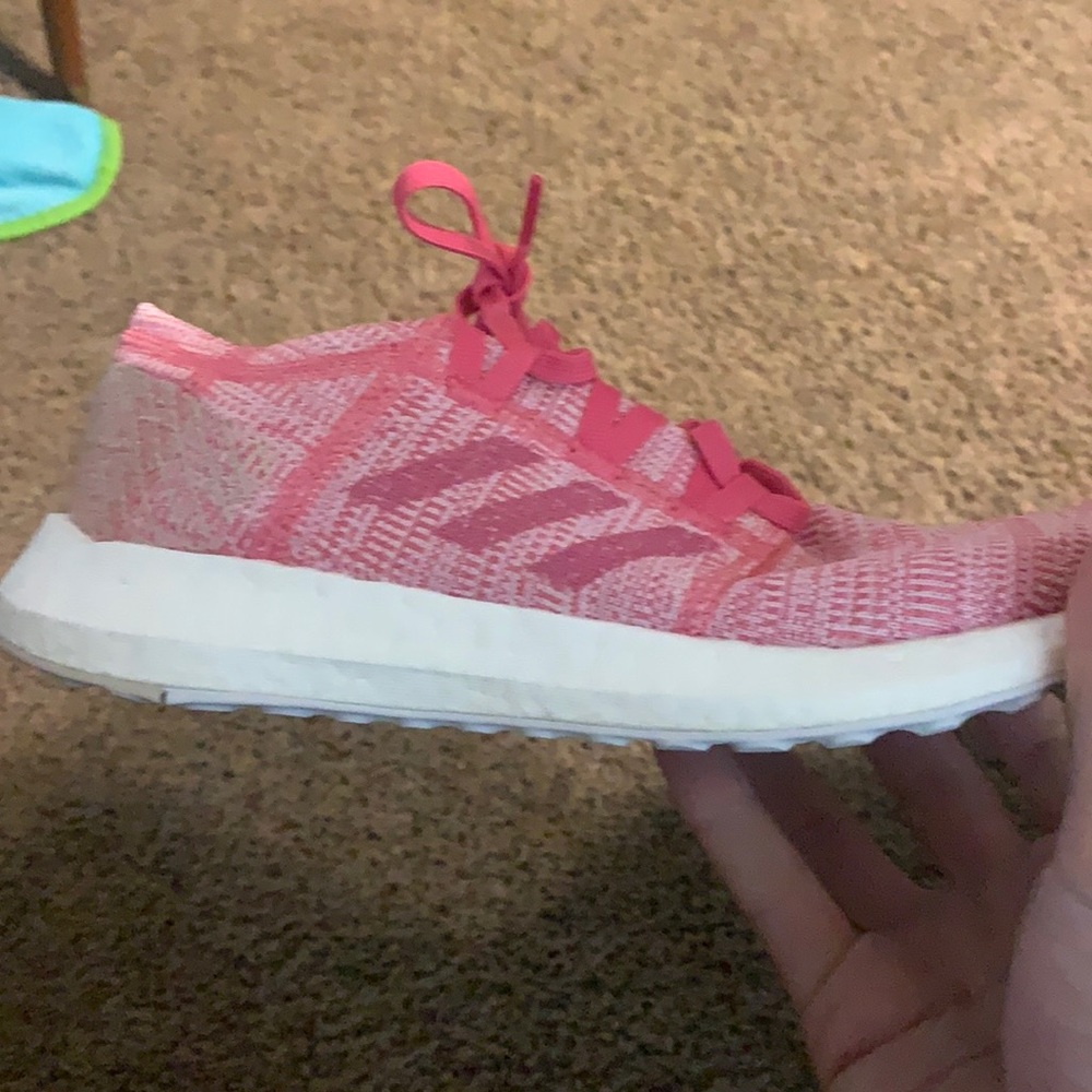 Girls Youth Adidas PureBoost Go J size 5.5Y